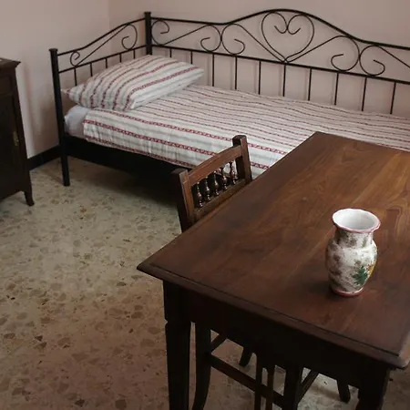 Il Piccione Viaggiatore Bed & Breakfast 2*